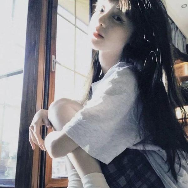 隔窗有眼